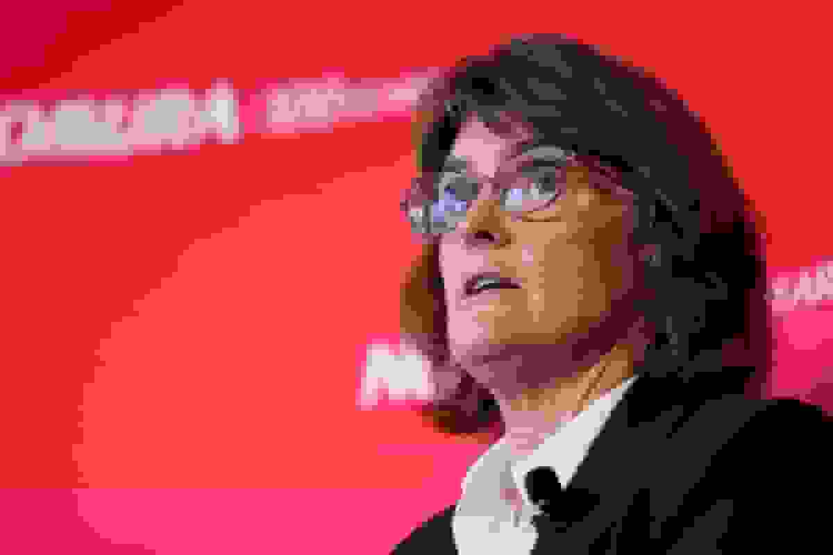 رئیس بانک مرکزی استرالیا: مأموریت من در زمینه نرخ بهره هنوز تمام نشده است