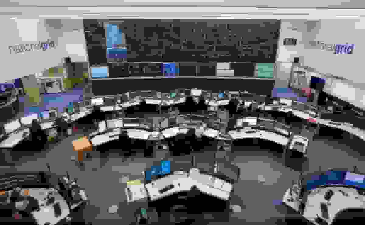 شبکه برق بریتانیا با درخواست‌های اتصال مراکز داده غرق شده است