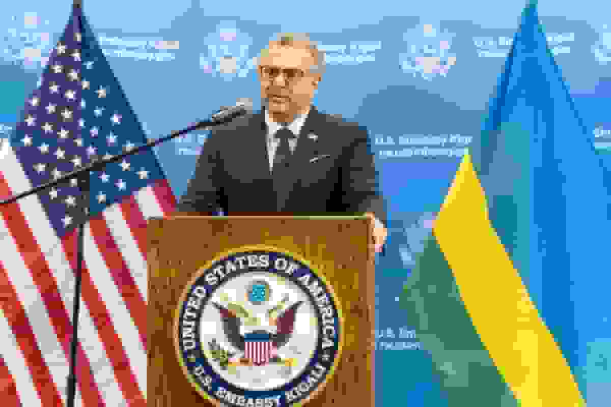 پیشرفت مذاکرات صلح در لیبی، کنگو و سودان توسط مشاور ارشد ترامپ