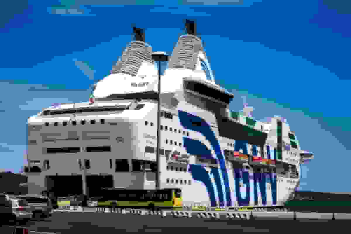 کشتی مسافری به مدت ساعت‌ها متوقف شد پس از حمله سایبری مشکوک روسیه