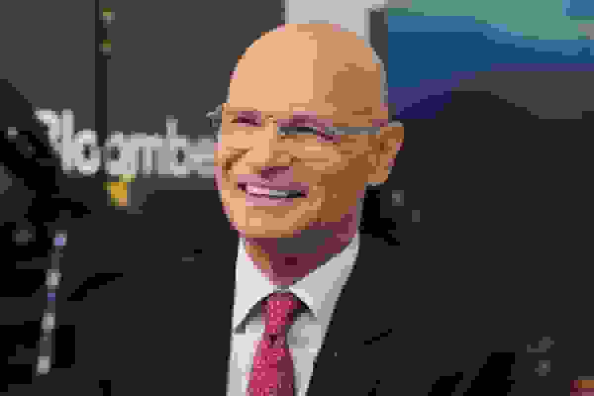 زلنسکی طرح جدید صلح اوکراین را تحسین می‌کند و به دنبال مذاکره با ترامپ است