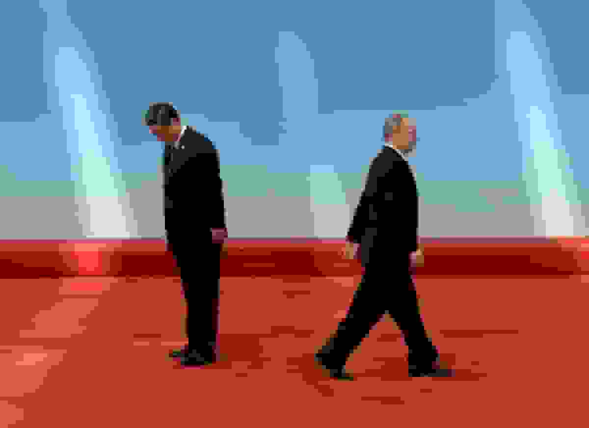 سه کتابی که چین، روسیه و فروپاشی اقتصادی آینده را توضیح می‌دهند