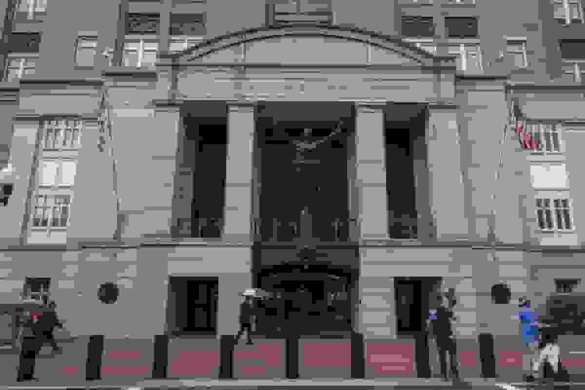 منازعه حقوقی کام و جیمز با دولت در مورد صلاحیت دادستان