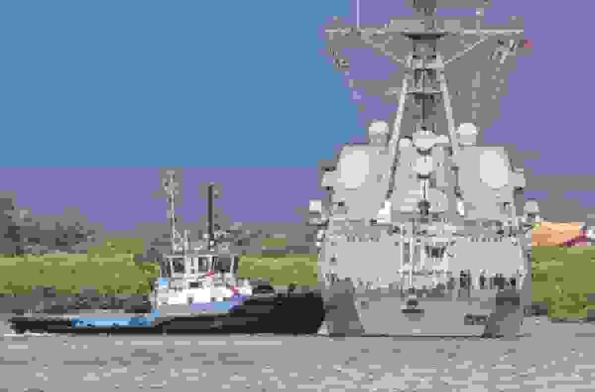 چرا ترامپ قدرت آمریکا را در آب‌های ونزوئلا و کلمبیا به نمایش می‌گذارد