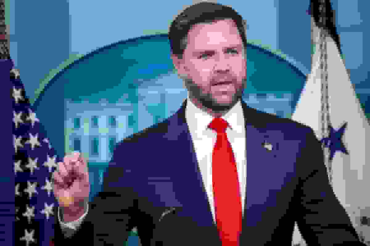 وانس: آمریکا در مناقشه تجاری فزاینده با چین برگ‌های بیشتری در دست دارد