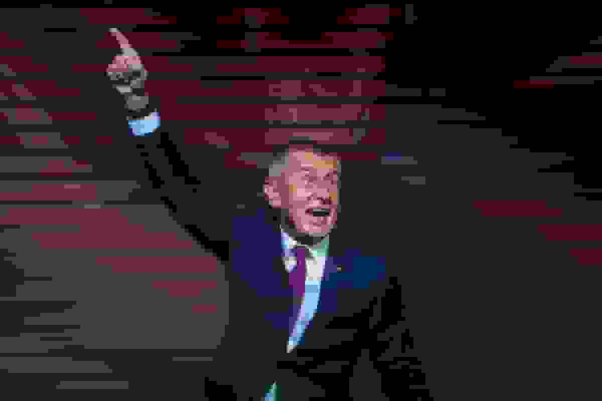 میلیاردر چک با امضای توافق ائتلافی گامی به سوی بازگشت به دولت برداشت