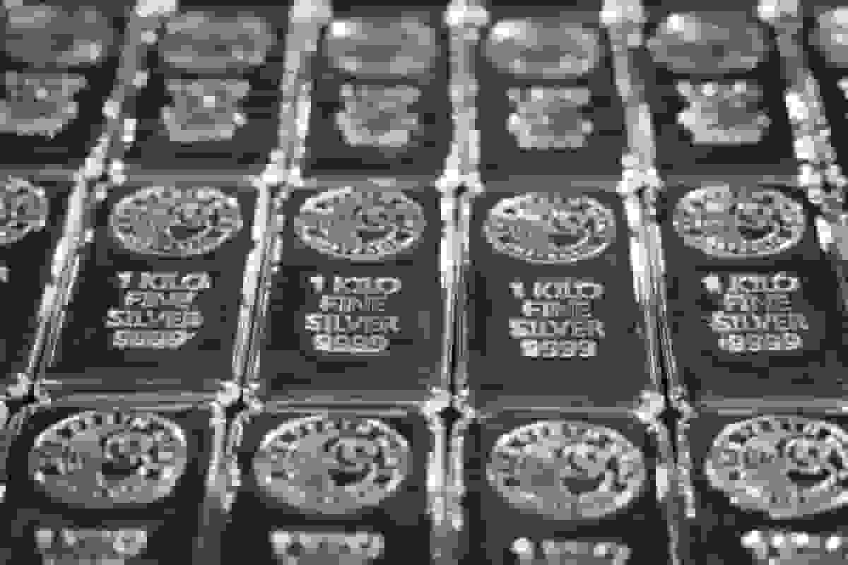 نقره با عبور از ۸۰ دلار به رکورد جدیدی در پایان سال دست یافت