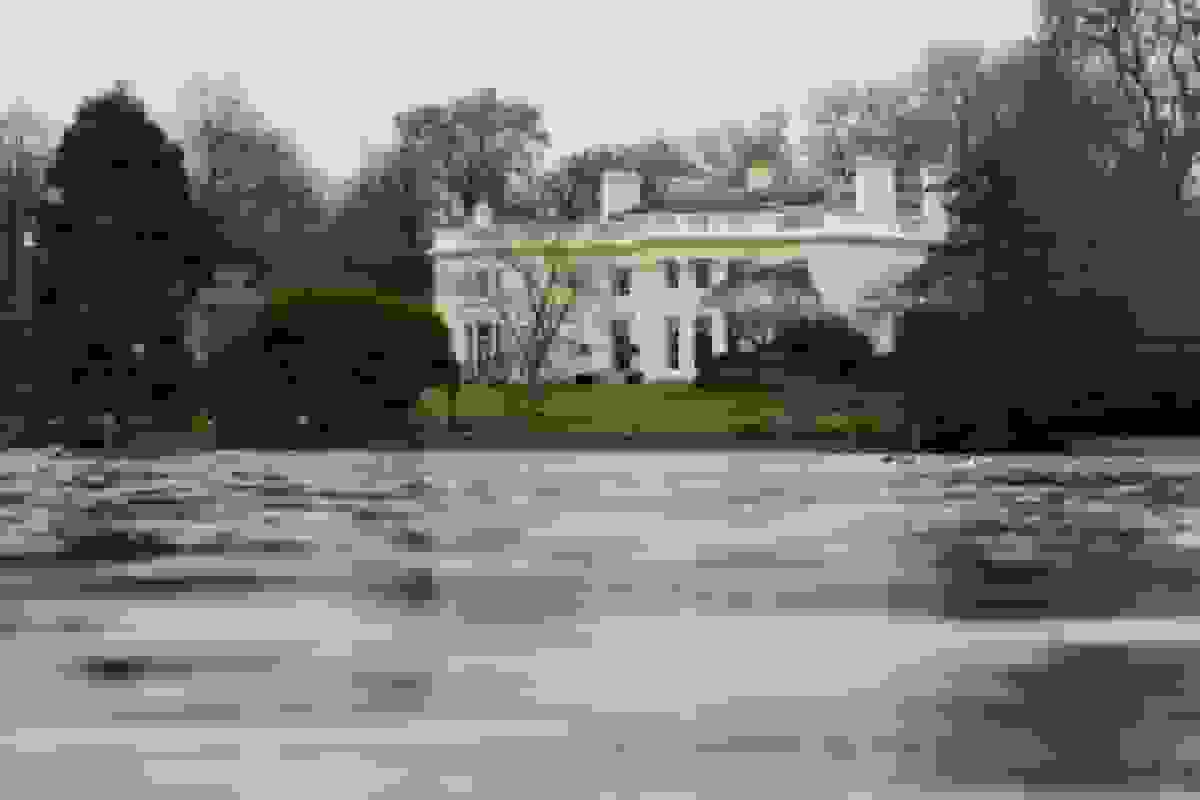 مالیات انگلیس بر خانه‌های ۲ میلیون پوندی بی‌فایده است