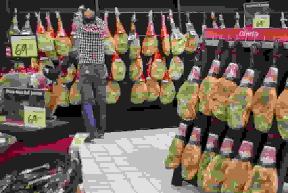 ویروس مرگبار خوک در حال تهدید ژامبون اسپانیایی شماست