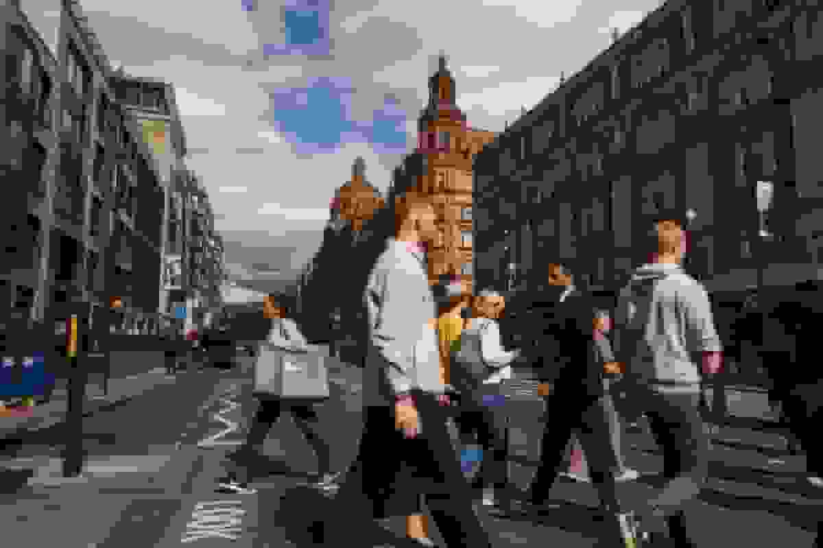 کاهش رشد فروش خرده‌فروشی بریتانیا در پی نگرانی‌های بودجه‌ای