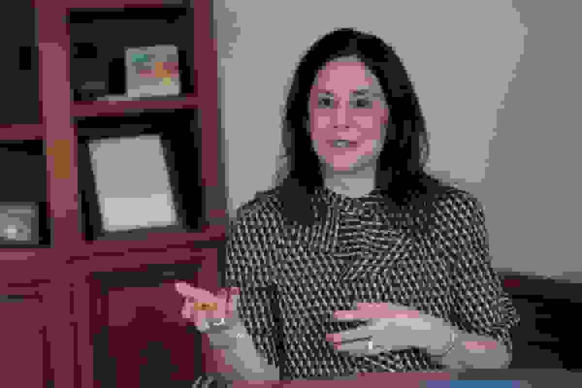 لوری لوگان به جف اشمید در مخالفت با کاهش نرخ بهره فدرال رزرو می‌پیوندد