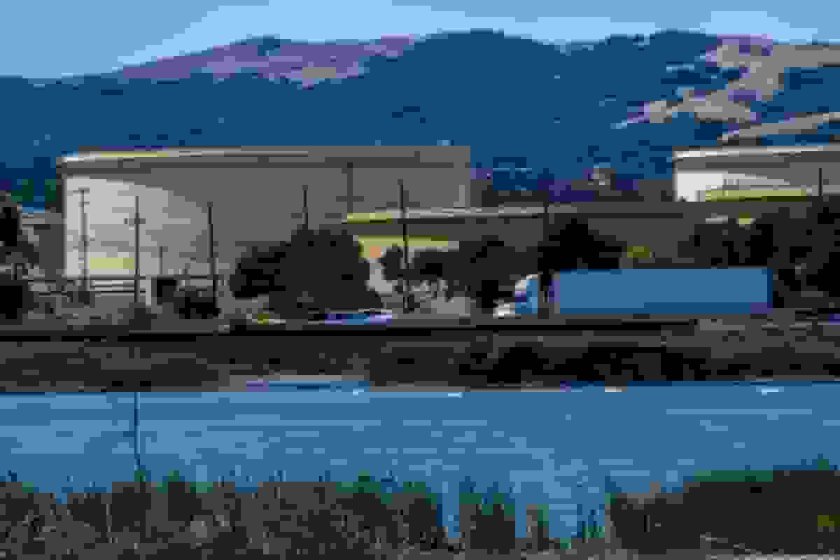 نفت به سوی دومین کاهش هفتگی با تسلط نگرانی‌های مازاد عرضه