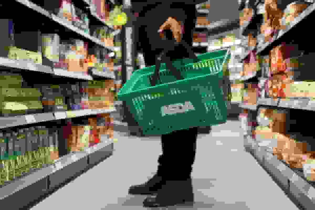 برچسب اعتباری آسدا به دلیل معاملات فروش و اجاره‌بها و جنگ قیمت، به سطح بی‌کیفیت‌تری تنزل یافت