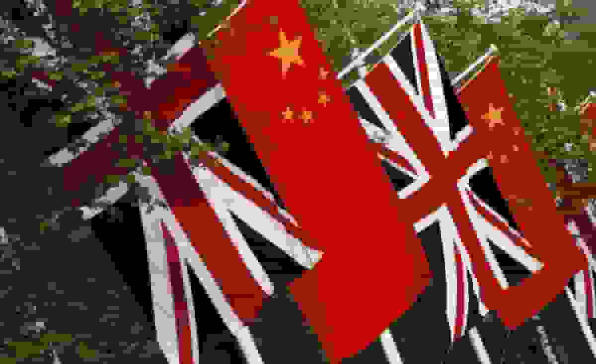 بریتانیا نباید سیاست خارجی را در سایه انجام دهد