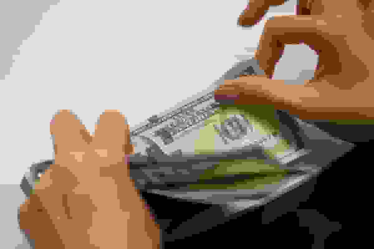 جهش دلار به بالاترین سطح شش ماهه قبل از انتشار داده‌های اشتغال آمریکا