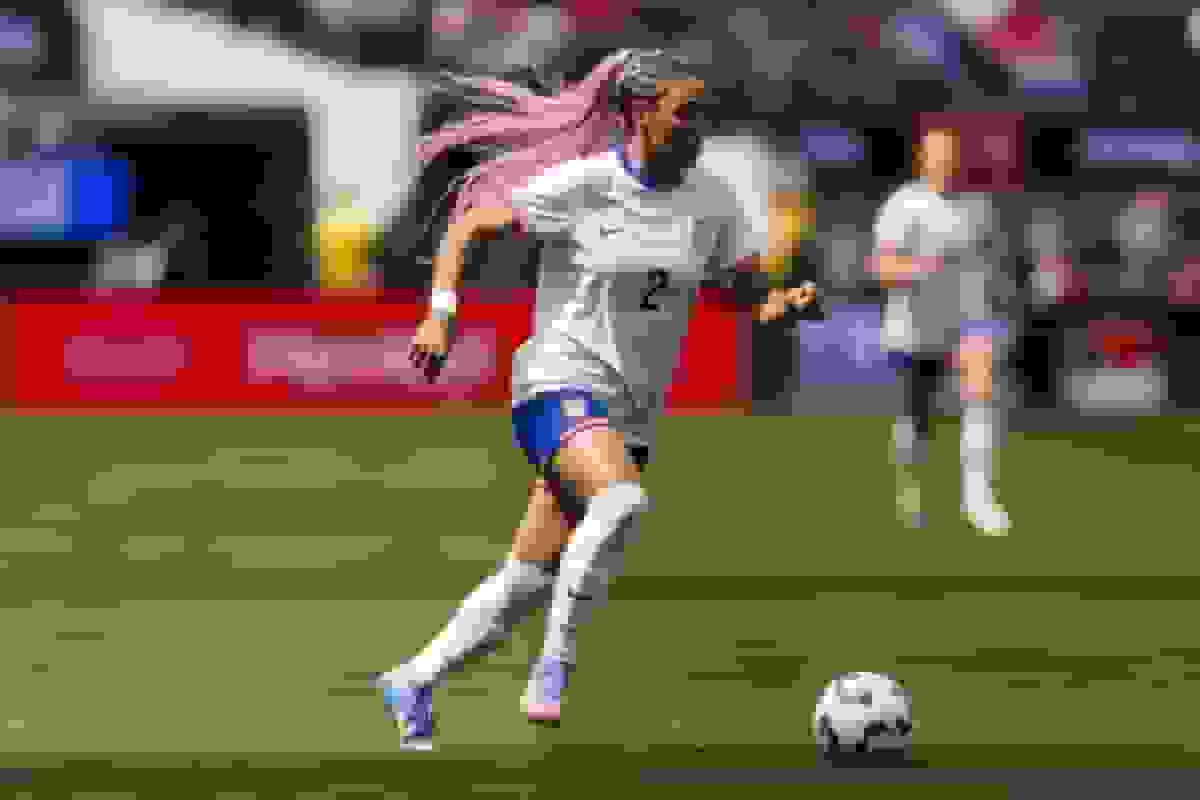 ترینیتی رادمن یا سقف حقوقی؟ لیگ فوتبال زنان آمریکا با انتخابی آسان روبه‌روست