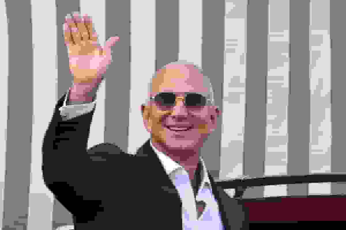 داراییهای میلیاردرها در سال ۲۰۲۵: جف بزوس و دیگر مدیران ارشد میلیاردها دلار سهام فروختند