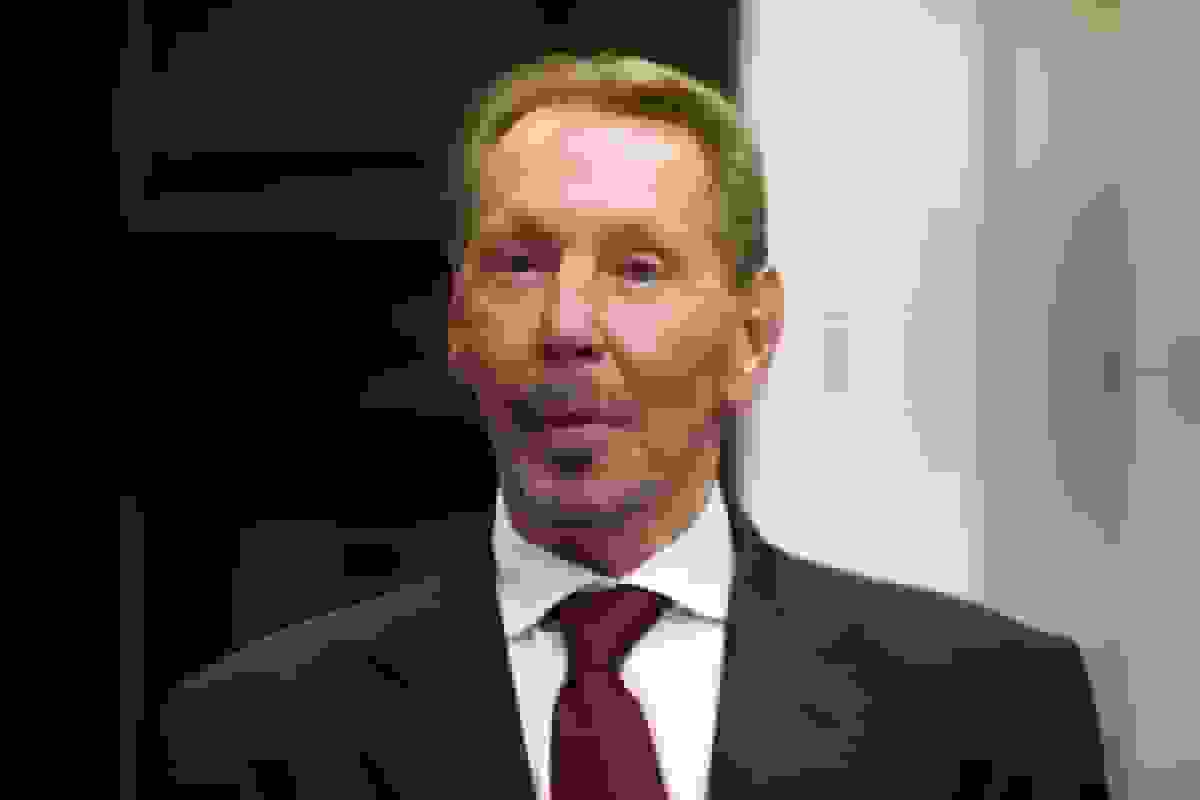 اوراکل با مشکلات بیشتری روبرو می‌شود و اوراق قرضه آن شبیه به اوراق بی‌ارزش به نظر می‌رسد