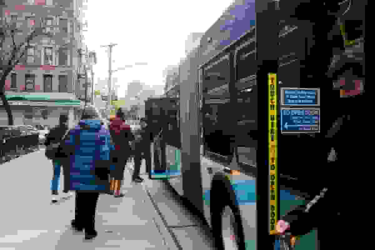 تعهد شهردار منتخب نیویورک برای اتوبوس‌های رایگان و پیچیدگی‌های بازپرداخت اوراق قرضه