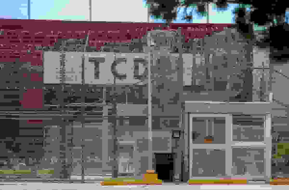 دعوت سناتور آمریکایی برای بستن مرکز مهاجرت در نیومکزیکو