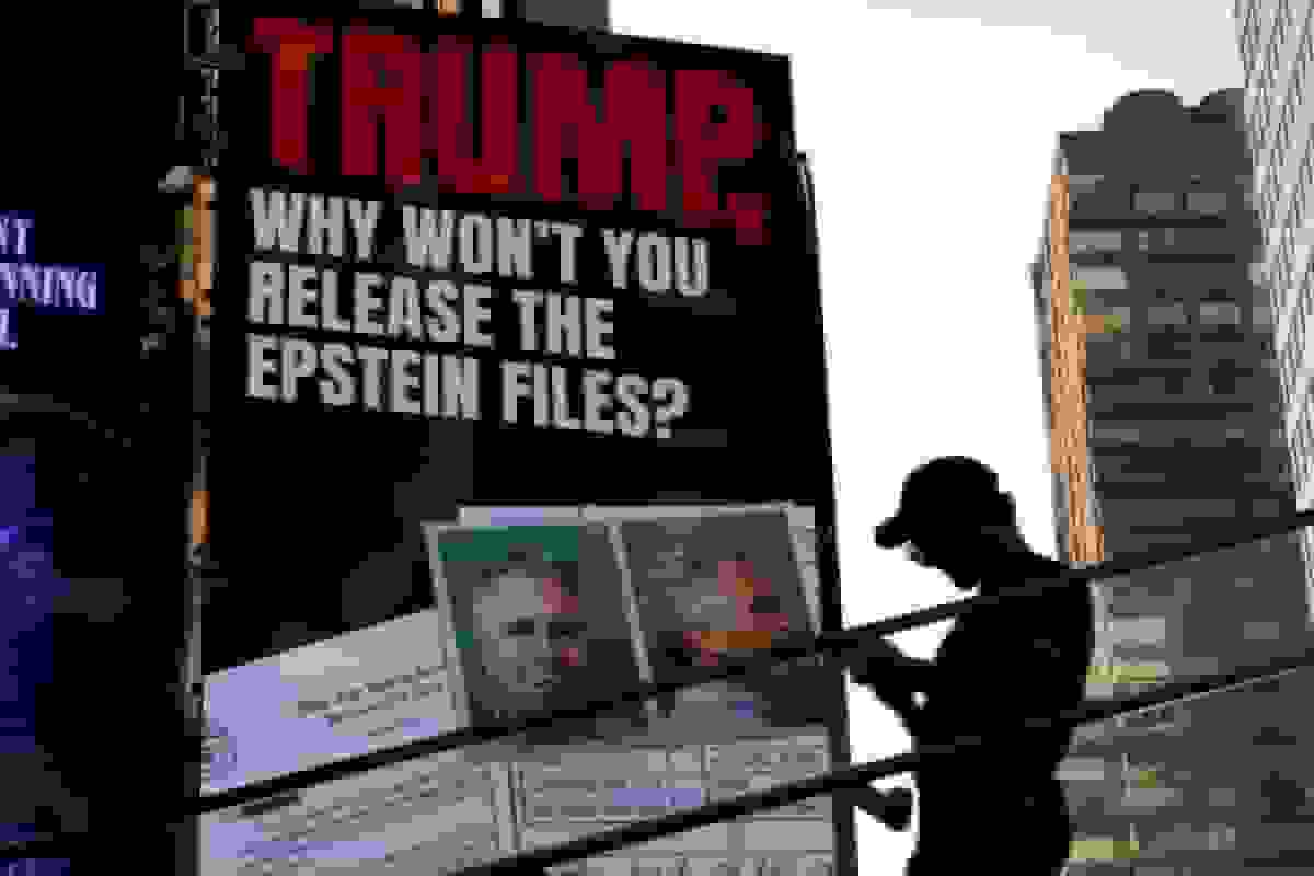 بحث درباره ایمیل‌های جفری اپستاین