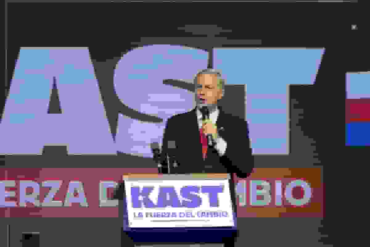 کاندیدای ریاست جمهوری شیلی کاست با اختلاف دو رقمی در نظرسنجی پیشتاز است