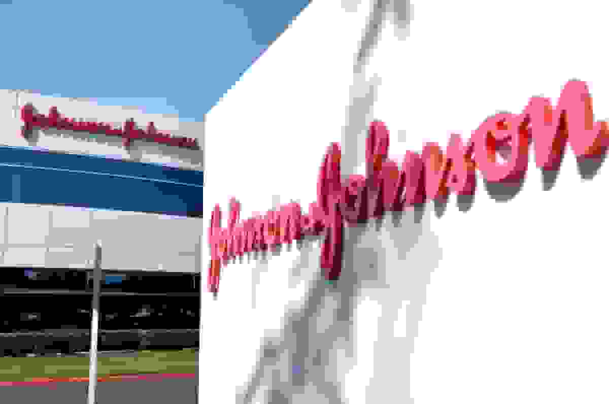 جانسون اند جانسون راهنمایی فروش را افزایش داده و واحد ارتوپدی را جدا میکند