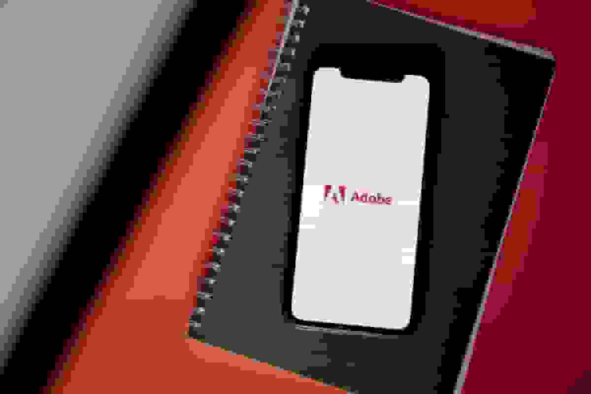 ادوبی پیش‌بینی امیدوارکننده‌ای ارائه کرد اما تأثیر هوش مصنوعی همچنان مبهم است