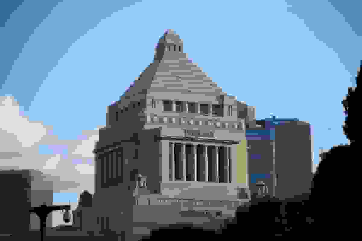 تاجران خارجی بازار اوراق قرضه ژاپن را تسخیر کرده و عصر نوسان را آغاز کردند