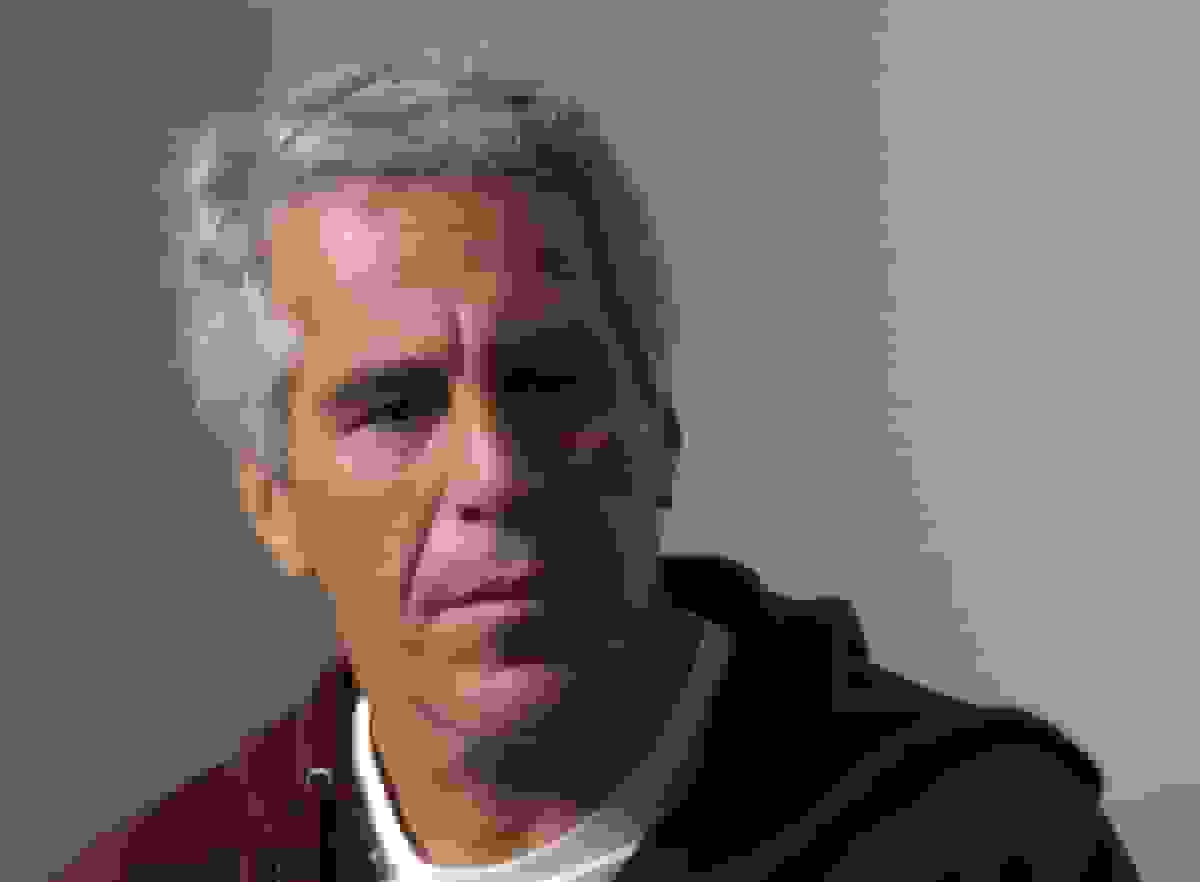 وزارت دادگستری آمریکا در حال بررسی "یک میلیون سند اضافی" پرونده اپستین برای انتشار