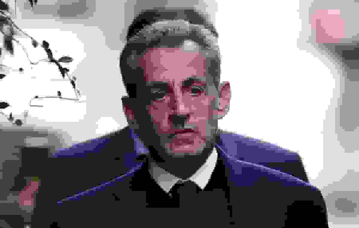 سارکوزی در زندان کتاب مینویسد — وکیل