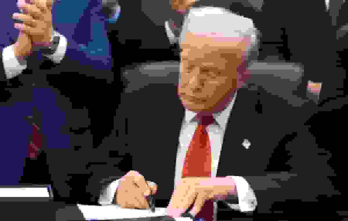 ترامپ لایحه بودجه دولت را امضا کرد تا طولانی‌ترین تعطیلی دولت در تاریخ آمریکا پایان یابد