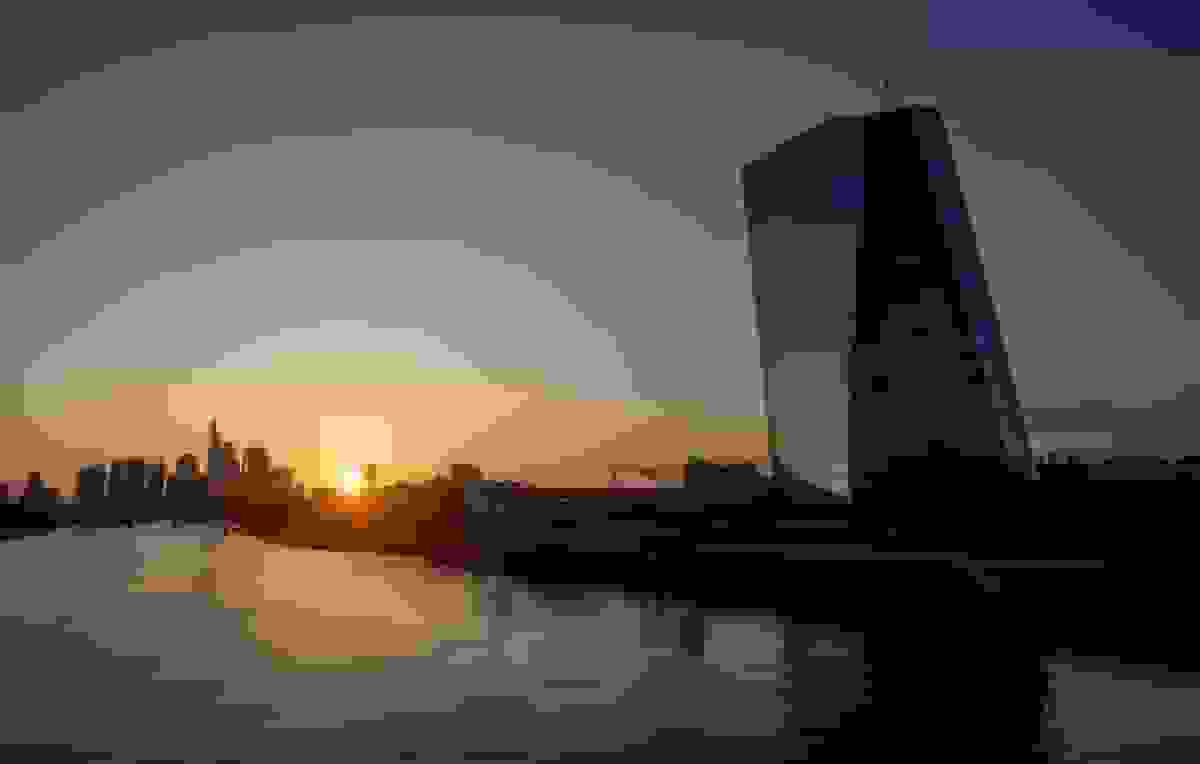 بانک مرکزی اروپا از حمایت از وام ۱۴۰ میلیارد یورویی برای اوکراین با استفاده از دارایی‌های مسدود شده روسیه خودداری می‌کند