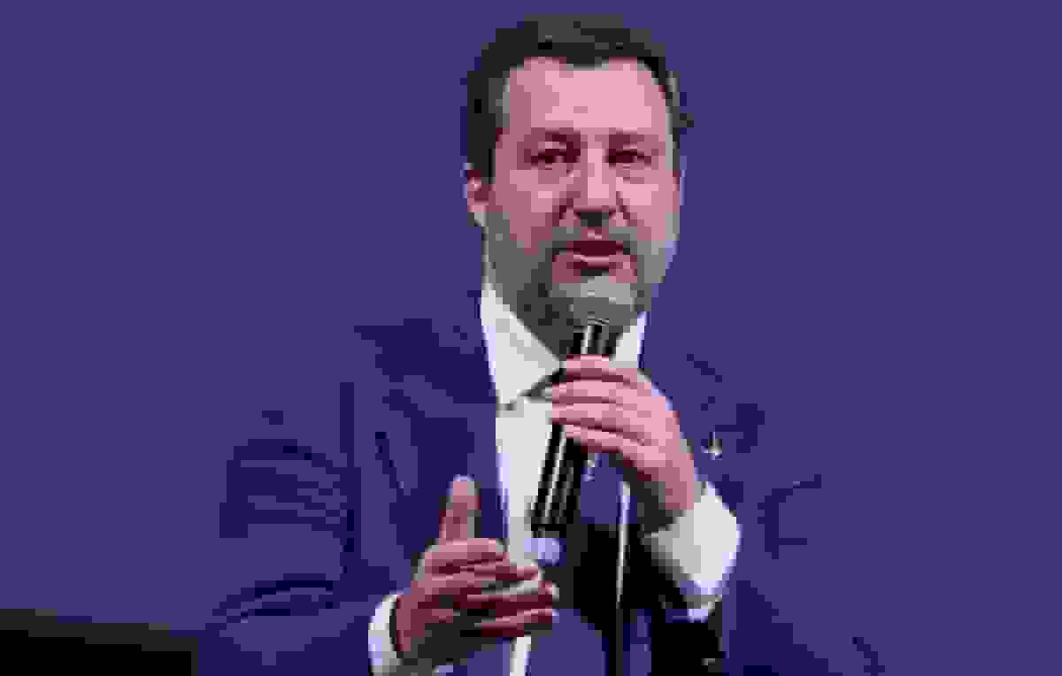 تحریم‌های اتحادیه اروپا علیه روسیه اقتصاد اروپا را تضعیف کرد — مقام ایتالیایی