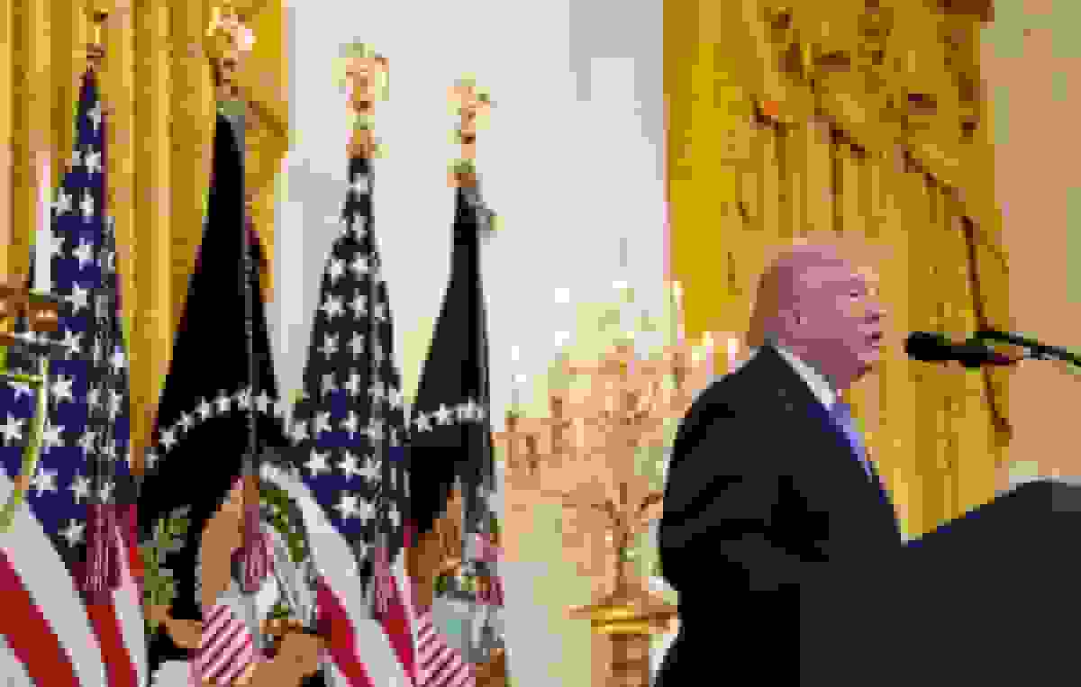 اتحادیه اروپا روسیه را تهدید می‌بیند در حالی که آمریکا عملیات نظامی در ونزوئلا افزایش می‌دهد