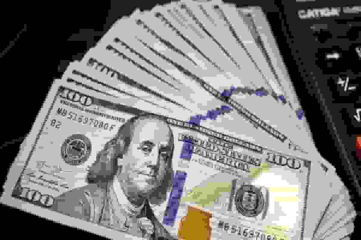 سخنگوی کمیسیون اقتصادی مجلس: تثبیت بازار ارز و تخصیص ارز به واردکنندگان خرد