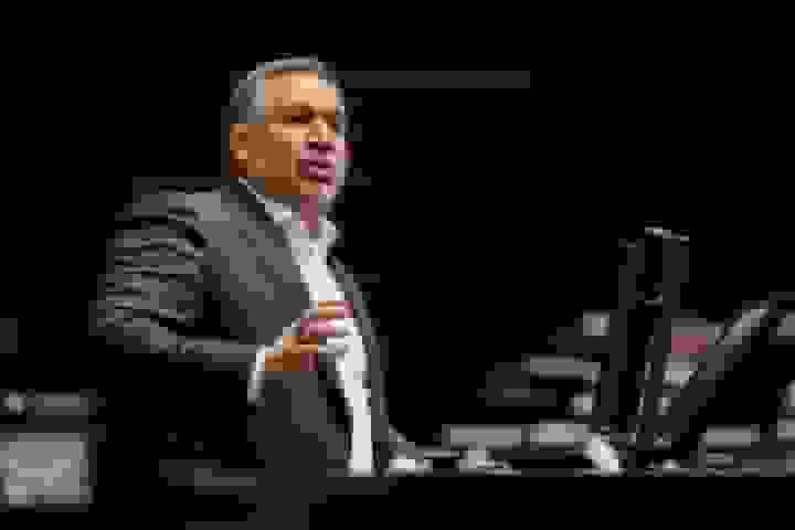 رئیس کمیسیون اقتصادی مجلس: ادعای نقش مجلس در گرانی‌ها نادرست است