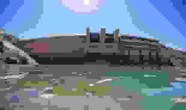 ذخیره سد زاینده‌رود به ۸ درصد ظرفیت رسید