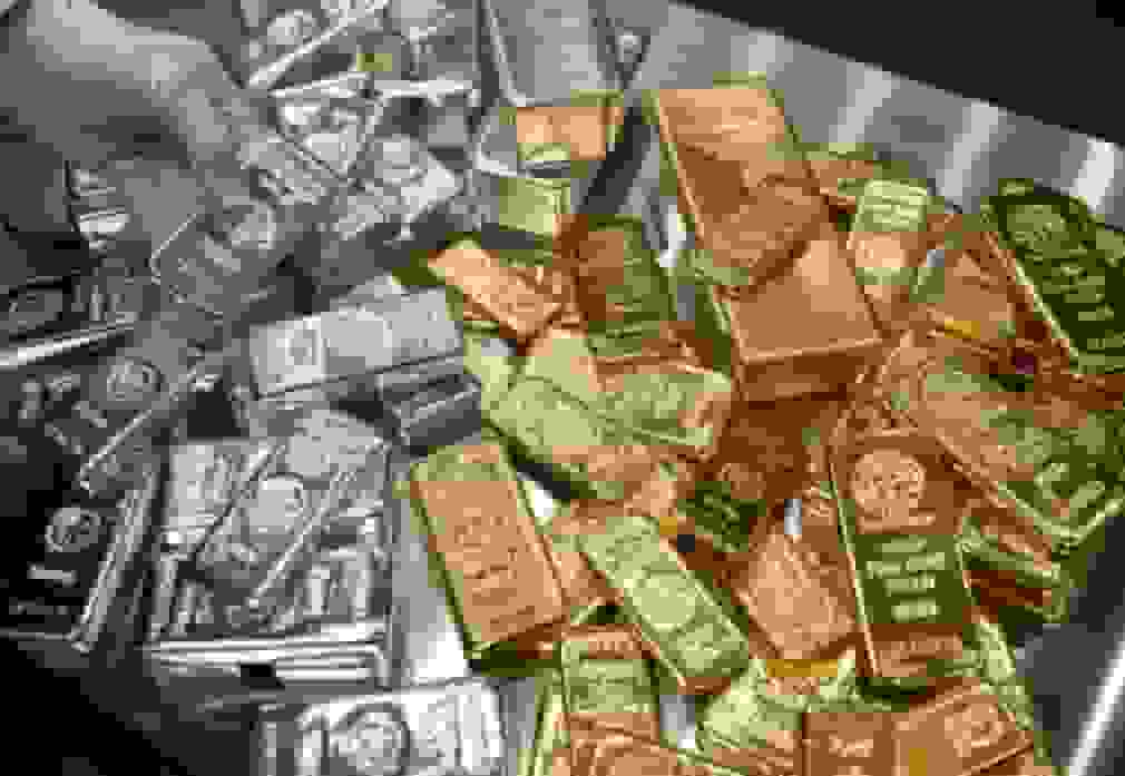 کاهش شدید قیمت طلا و نقره: افت ۸ درصدی طلا و ۱۴ درصدی نقره