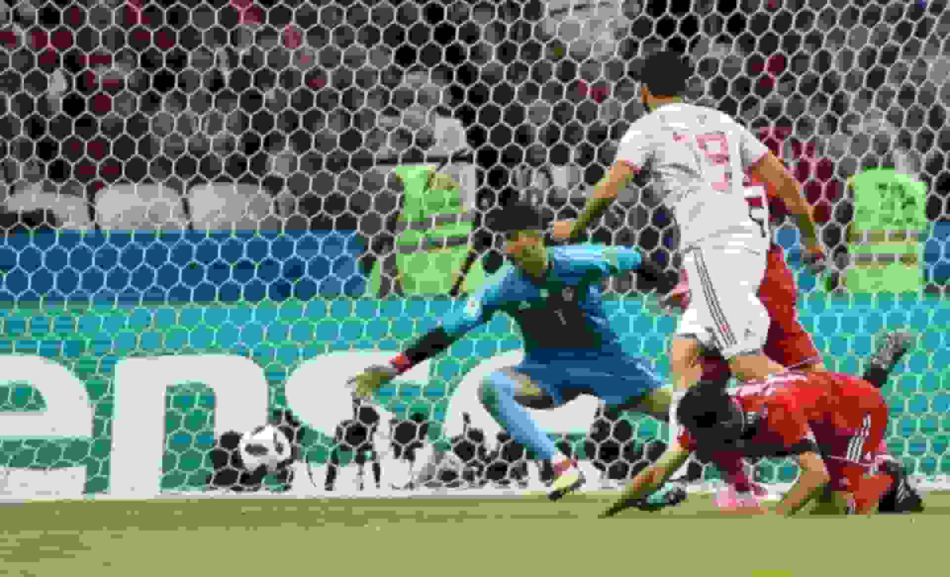 پرسش فدراسیون فوتبال اسپانیا از ایران درباره دیدار دوستانه و تلاش برای سنگ‌اندازی