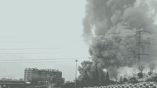 گزارش آتش‌سوزی گسترده در بازارچه جنت‌آباد تهران