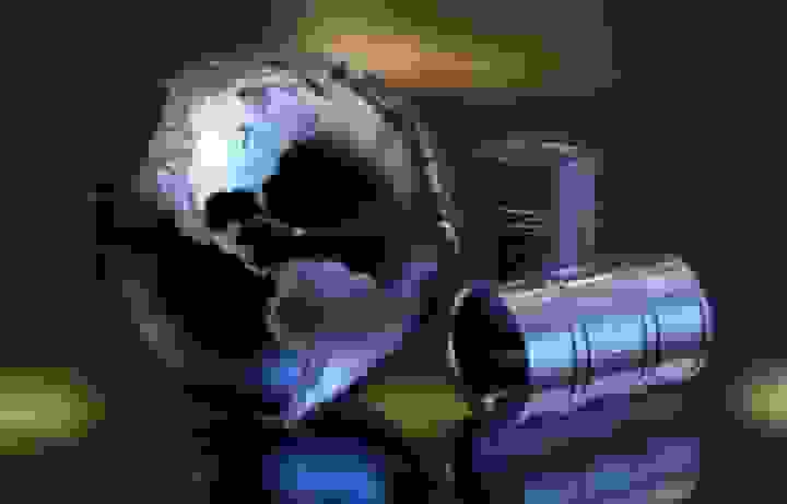 کاهش ۲ درصدی قیمت جهانی نفت در پی توافق ایران و آمریکا برای مذاکره