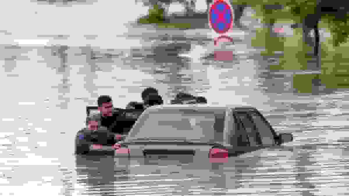 بارش سیل آسای باران در شهرستان مریوان