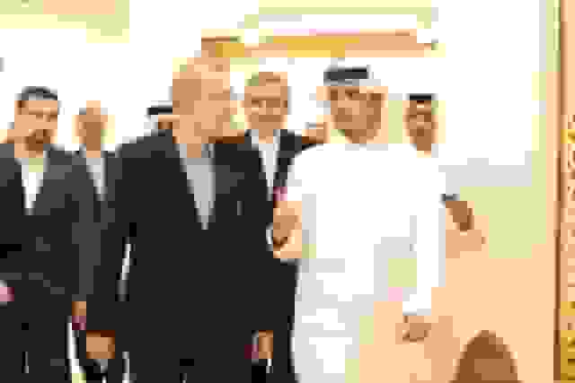 بررسی نتایج مذاکرات مستقط میان ایران و آمریکا در دیدار لاریجانی و وزیر خارجه قطر