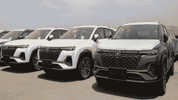 آغاز ثبت‌نام دور جدید خودروهای وارداتی با مسدودسازی ۵۰۰ میلیون تومان