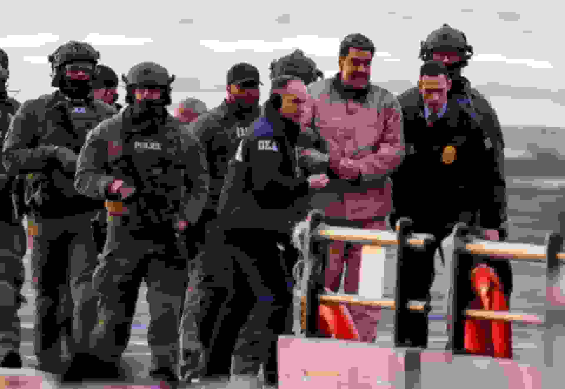 ادعای ترامپ: استفاده از سلاح محرمانه «دیسکامبوبولاتور» در دستگیری مادورو