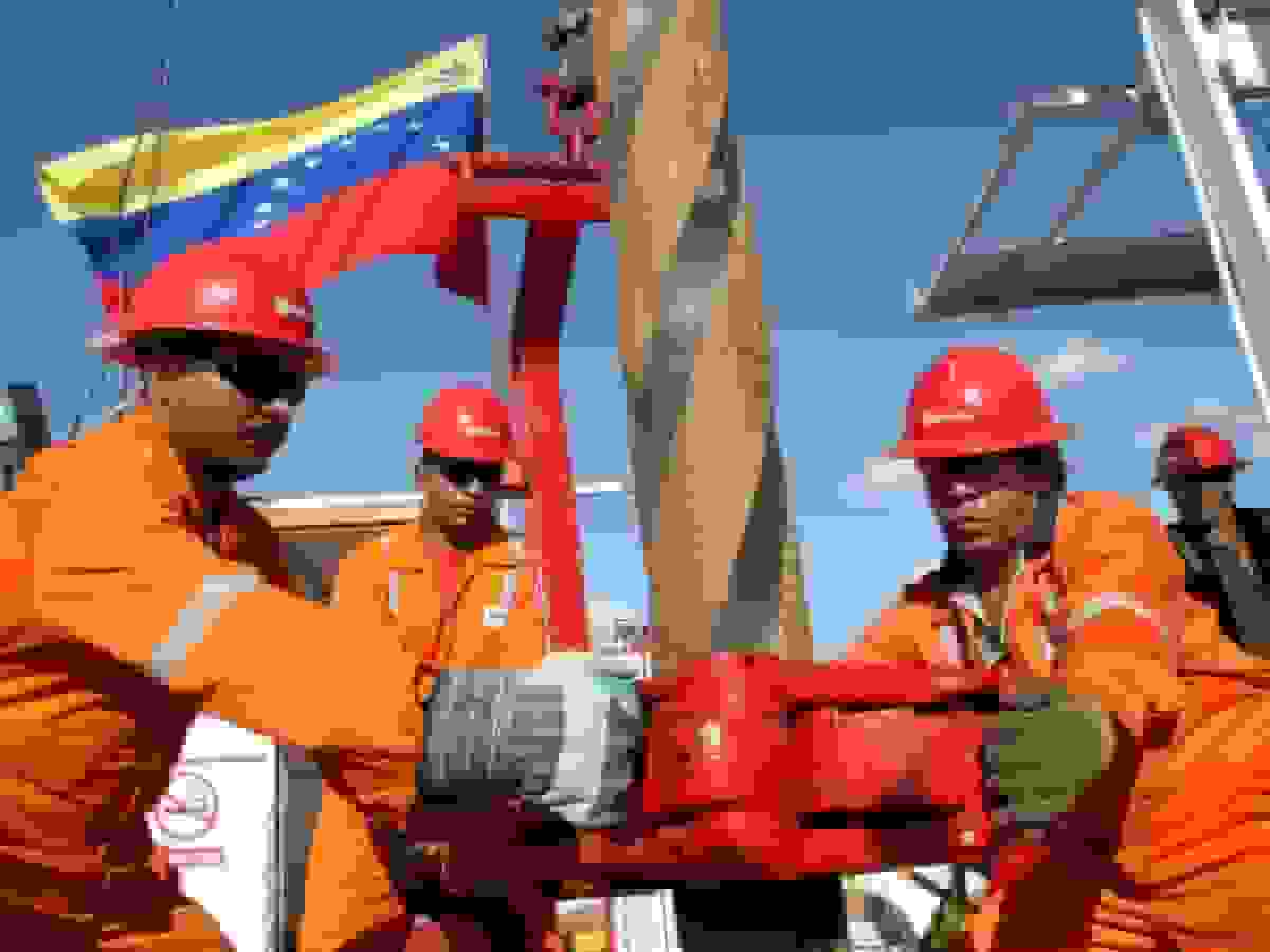 افزایش تولید نفت ونزوئلا به بیش از یک میلیون بشکه در روز پس از ۷ سال