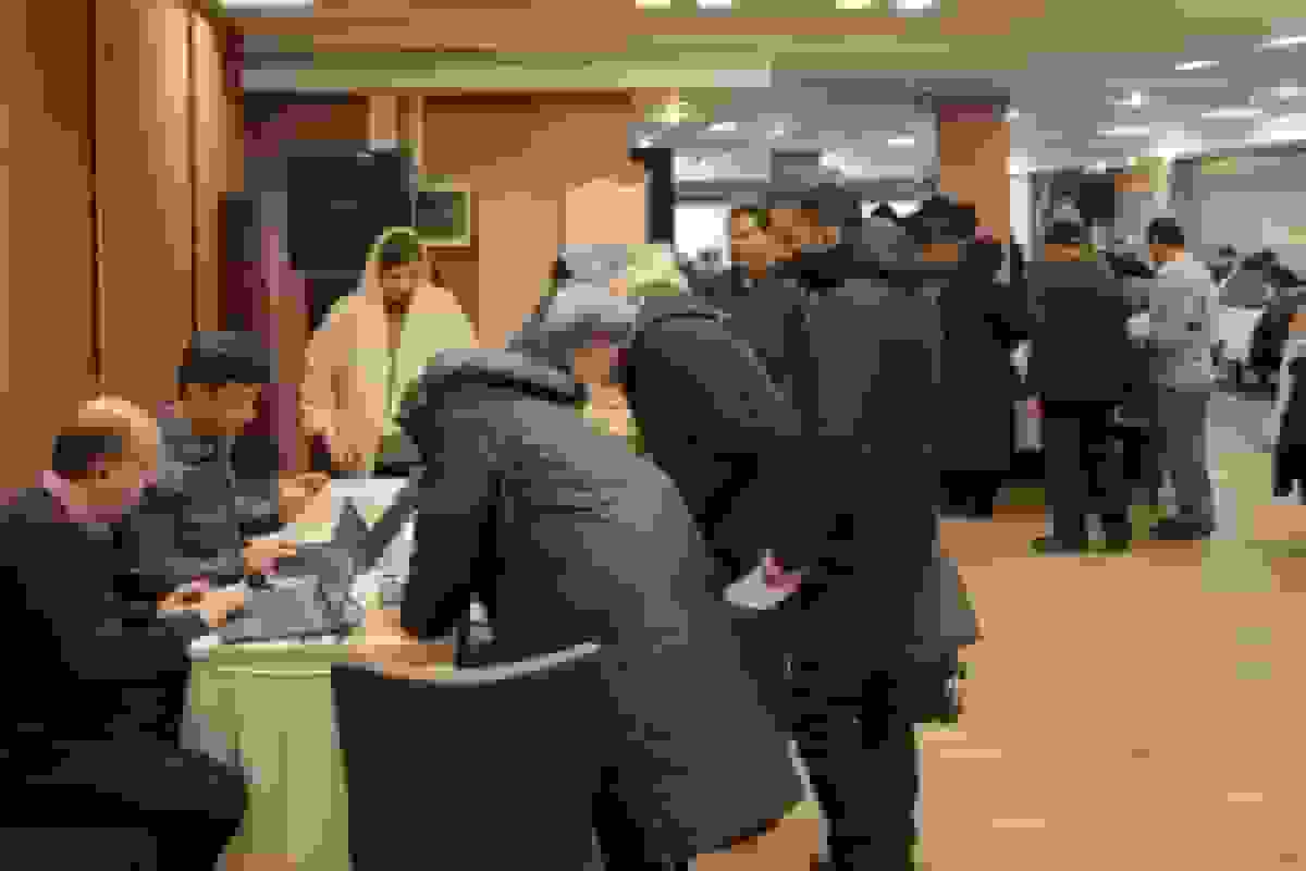 تعهدنامه تجار برای استفاده نیم‌ساعته از اینترنت