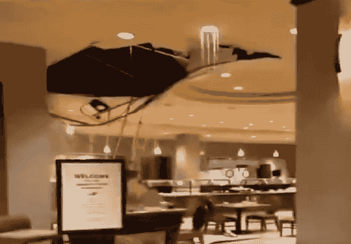 ریزش سقف هتل در آمریکا پس از بارش باران‌های سنگین