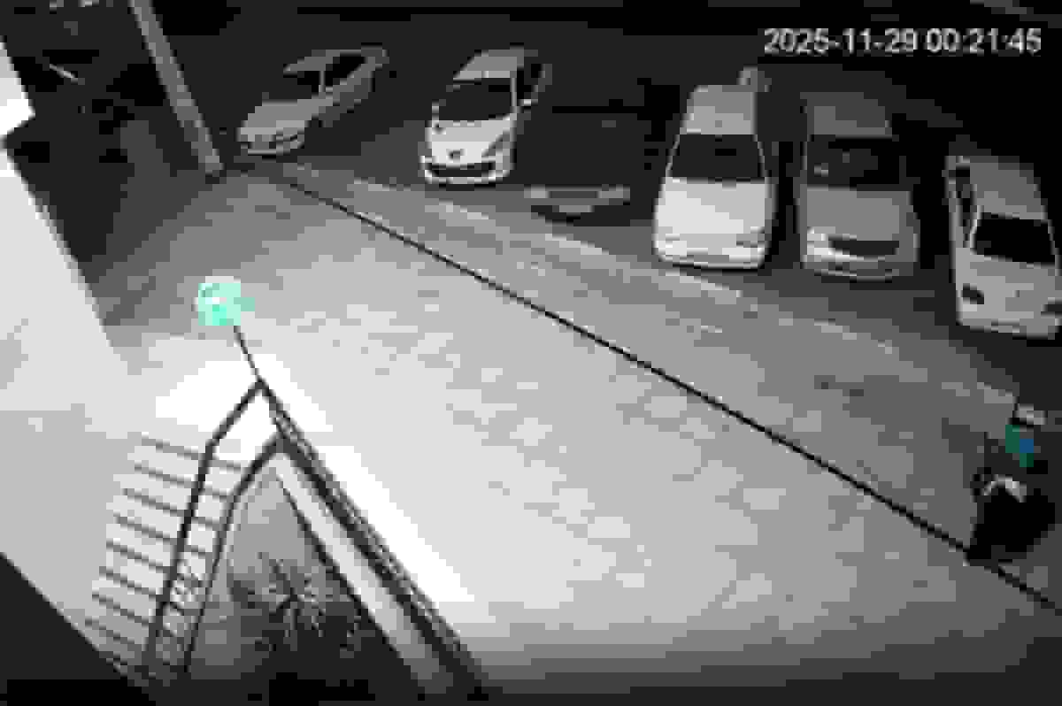 تصادف مهیب پژو ۲۰۶ با شش خودرو در پی حرکت نمایشی